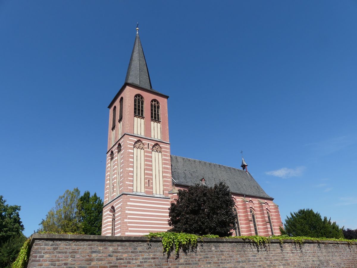 Kirche Heilig Kreuz Hasselsweiler