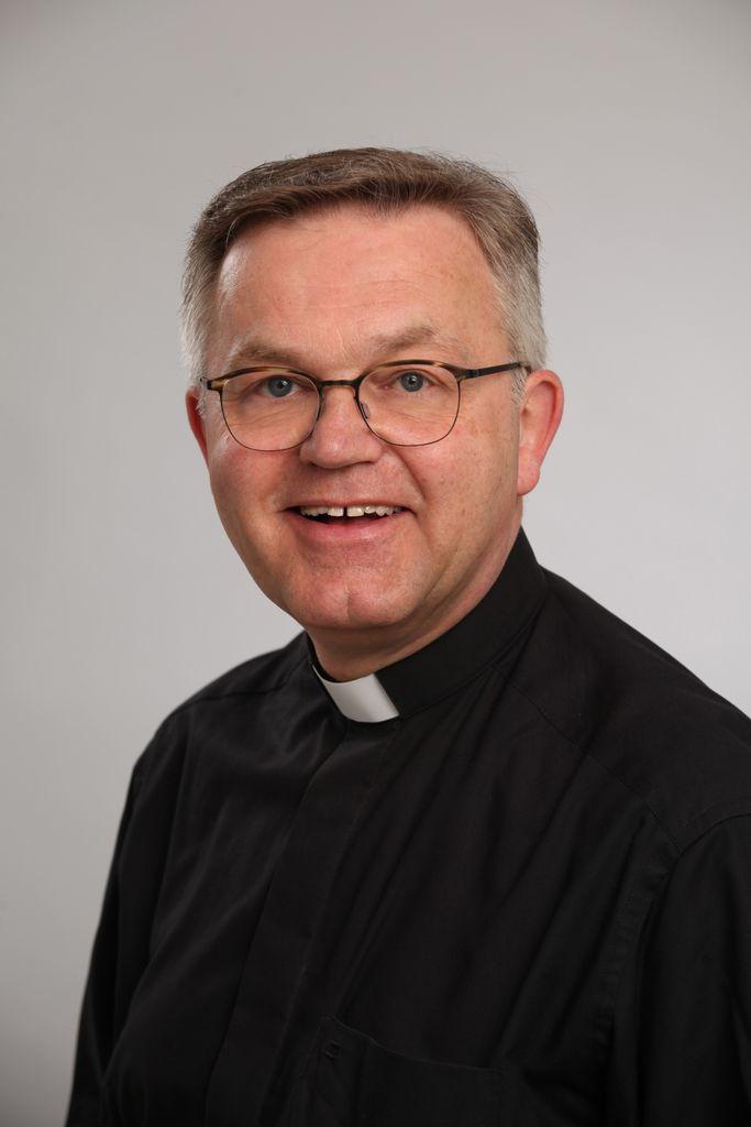 Pfarradministrator Monsignore Norbert  Glasmacher